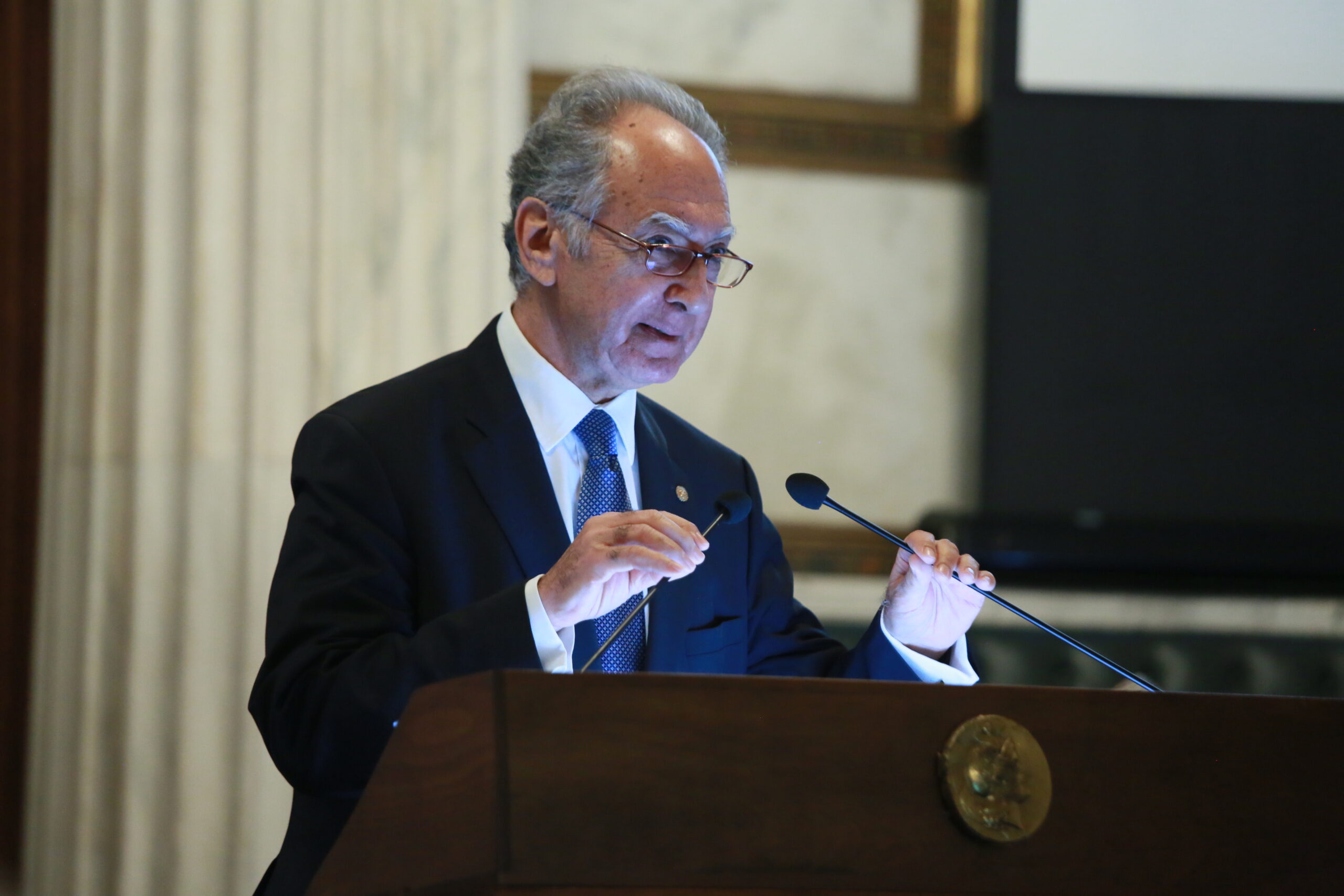 Ημέρα της Ευρώπης_Megaron Plus_Σάββατο 9 Μαΐου 2026 και ώρα 18.30, Διάλεξη τακτικού μέλους AA κ. Πασχάλη Κιτρομηλίδη και συναυλία της Ορχήστρας Philharmonia του Λονδίνου σε μουσική διεύθυνση του τακτικού μέλους κ. Λεωνίδα Καβάκου